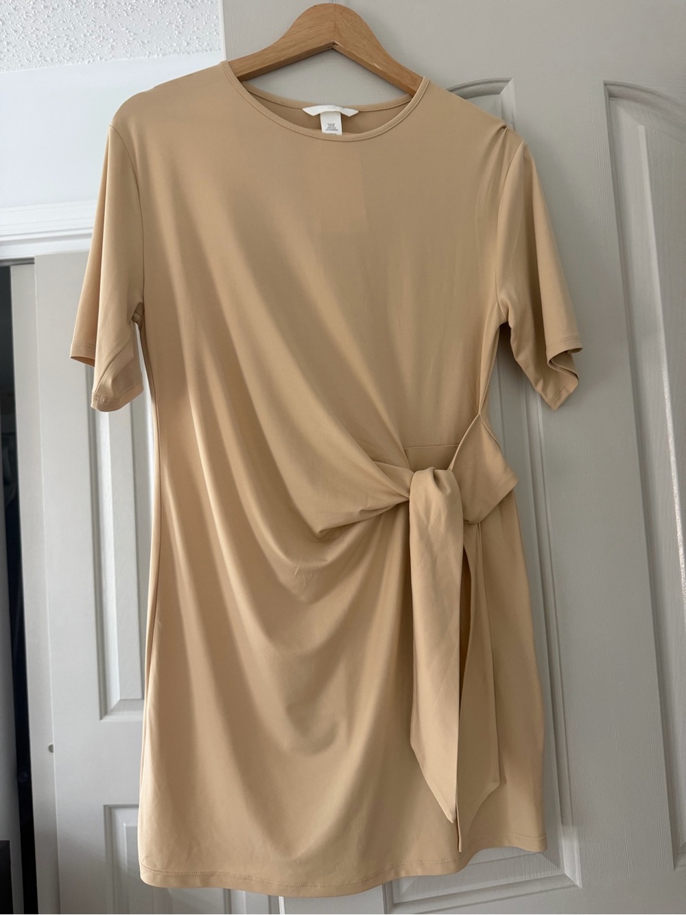 H&M Beige Short-Sleeve Tie-Waist Mini Dress